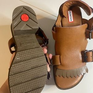 Hunter leather sandals size 7